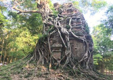 BAKONG TEMPLE