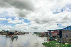 Angkor Tour 123 - floating-village-meychrey.jpg